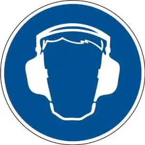 Sticker Gehoorbeschermer verplicht.